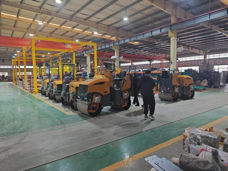 小型壓路機價格不能盲從，先把知識來學起,！